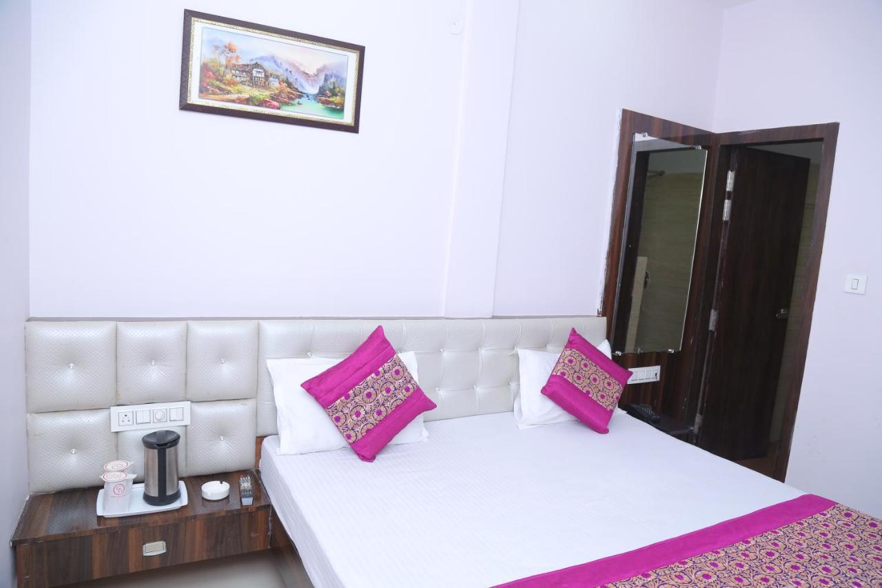 Hotel Golden Dreams Amritsar Exteriör bild